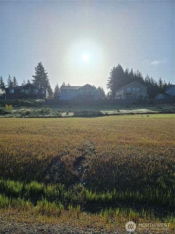 40 E Virgil Drive W, Allyn, WA 98524