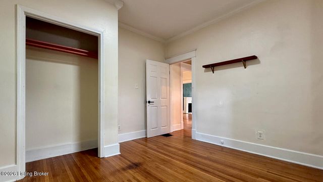 2213 Grinstead Dr, Louisville, KY 40204