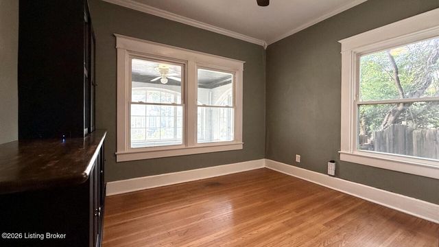 2213 Grinstead Dr, Louisville, KY 40204