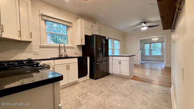 2213 Grinstead Dr, Louisville, KY 40204