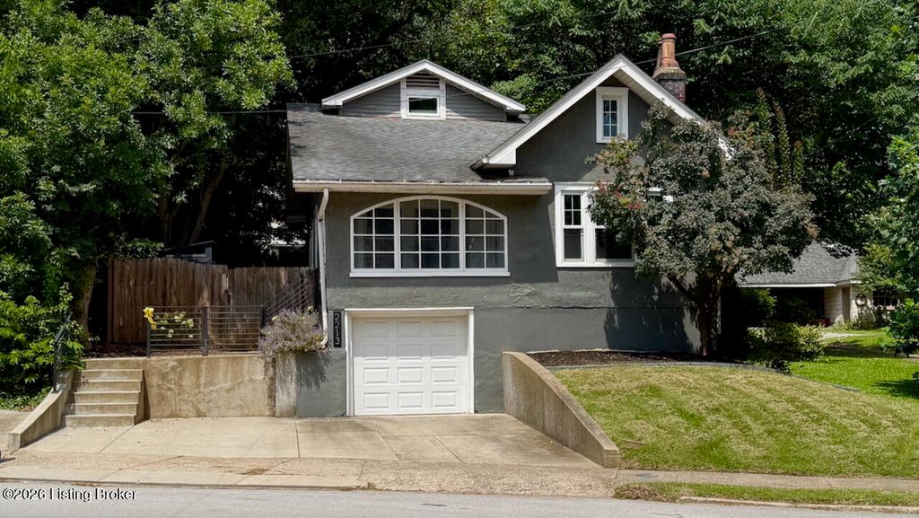 2213 Grinstead Dr, Louisville, KY 40204