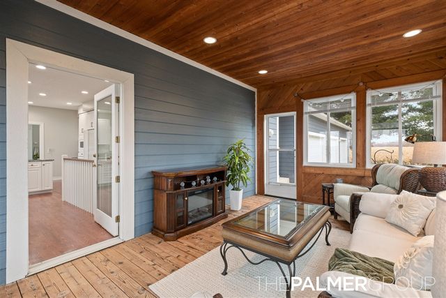 11864 5 Mile Road, Lowell, MI 49331