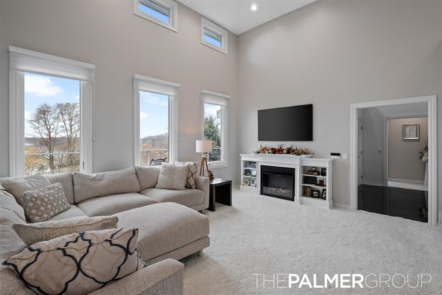 11864 5 Mile Road, Lowell, MI 49331