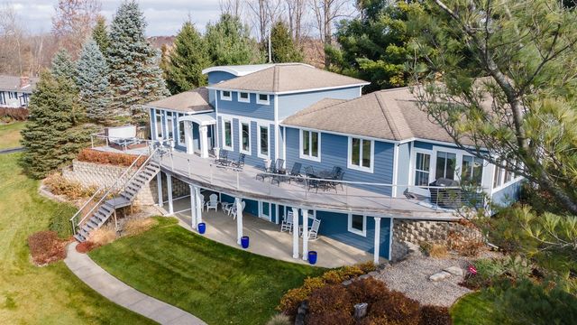 11864 5 Mile Road, Lowell, MI 49331