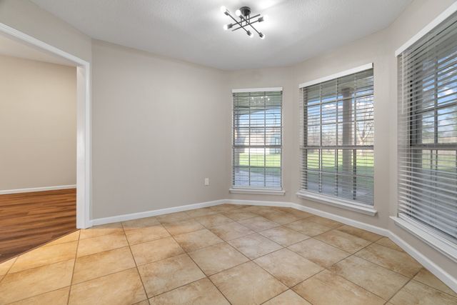 2013 Wood Trail, Azle, TX 76020