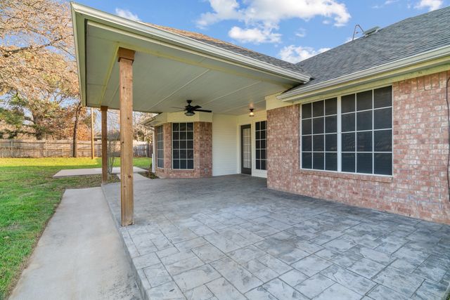 2013 Wood Trail, Azle, TX 76020
