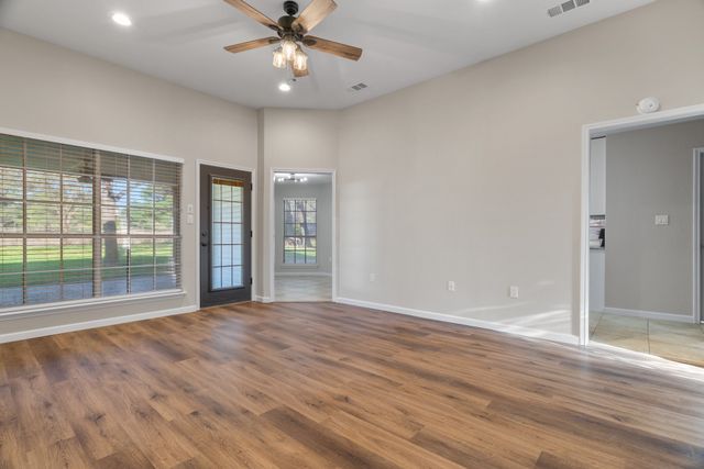 2013 Wood Trail, Azle, TX 76020