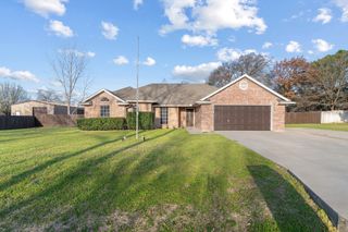 2013 Wood Trail, Azle, TX 76020