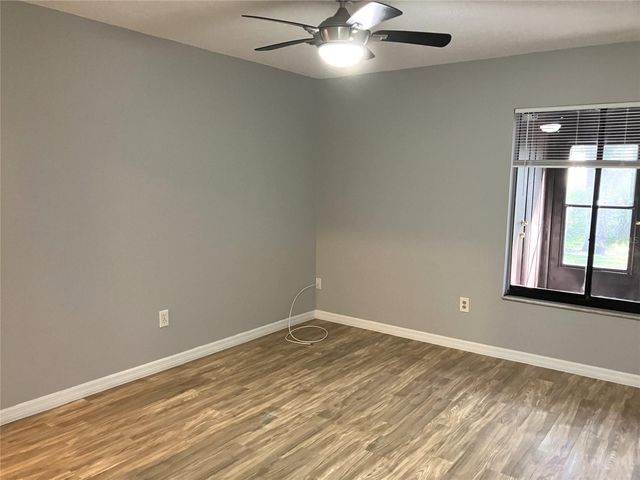 11703 RAINTREE VILLAGE BOULEVARD B, Temple Terrace, FL 33617