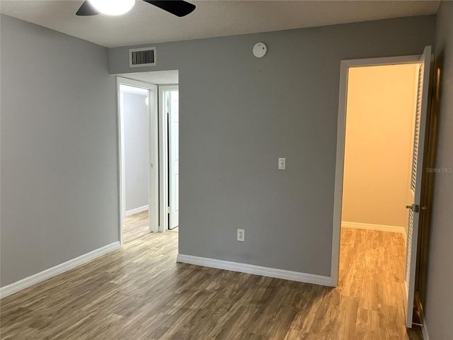 11703 RAINTREE VILLAGE BOULEVARD B, Temple Terrace, FL 33617