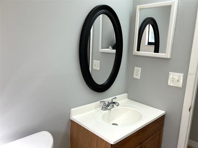 11703 RAINTREE VILLAGE BOULEVARD B, Temple Terrace, FL 33617