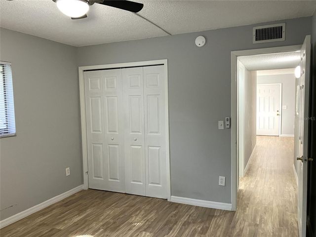 11703 RAINTREE VILLAGE BOULEVARD B, Temple Terrace, FL 33617