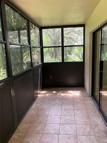 11703 RAINTREE VILLAGE BOULEVARD B, Temple Terrace, FL 33617