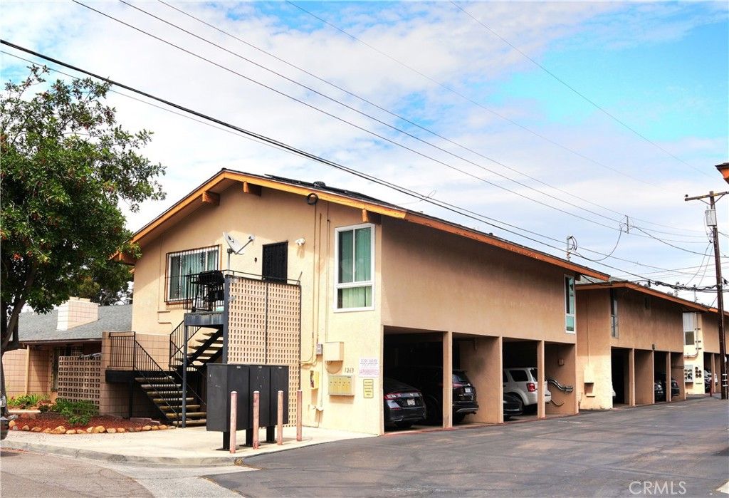 1263 Oakdale, El Cajon, CA 92021