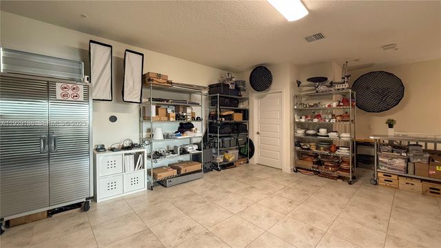 4654 NW 84th Ave, Doral, FL 33166