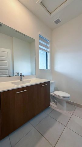 4654 NW 84th Ave, Doral, FL 33166