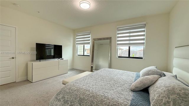 4654 NW 84th Ave, Doral, FL 33166