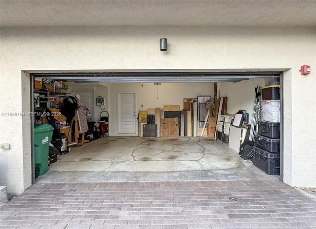 4654 NW 84th Ave, Doral, FL 33166