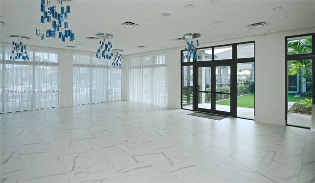 4654 NW 84th Ave, Doral, FL 33166