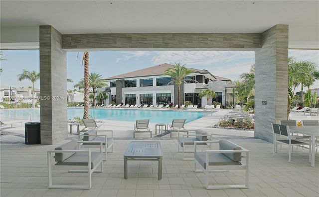 4654 NW 84th Ave, Doral, FL 33166