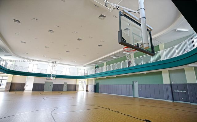 4654 NW 84th Ave, Doral, FL 33166