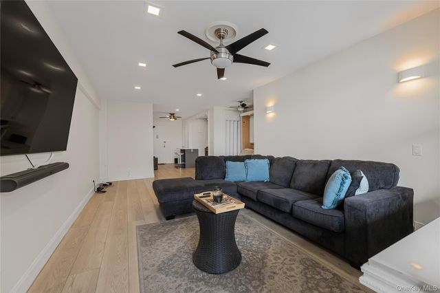 640 Pelham Road 3L, New Rochelle, NY 10805