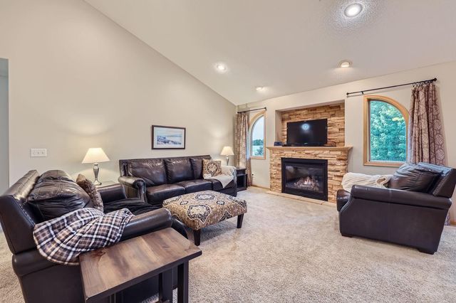 20330 Guarani Street NW, Oak Grove, MN 55303