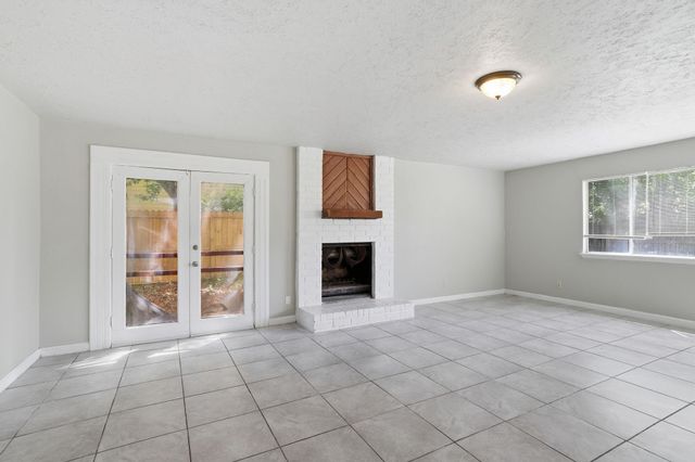 2315 Hampton Road, League City, TX 77573