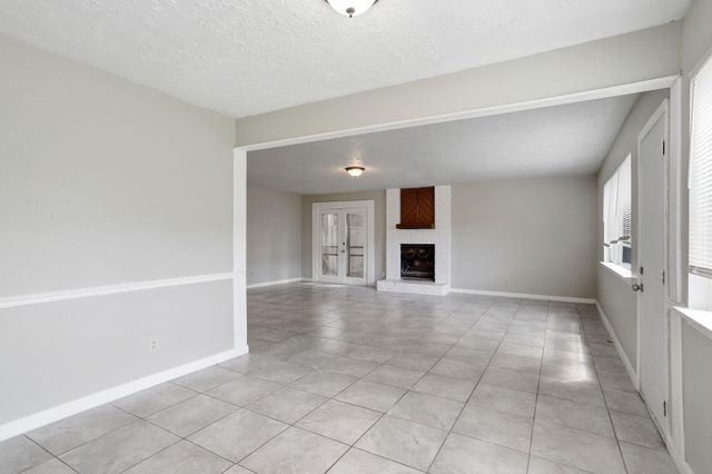 2315 Hampton Road, League City, TX 77573