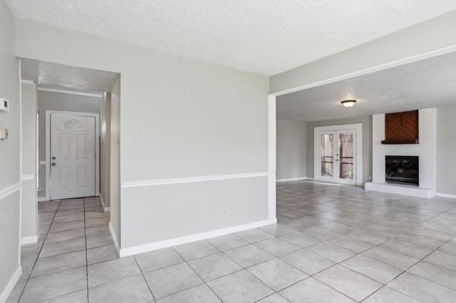 2315 Hampton Road, League City, TX 77573