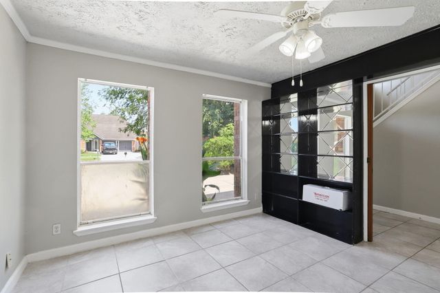 2315 Hampton Road, League City, TX 77573