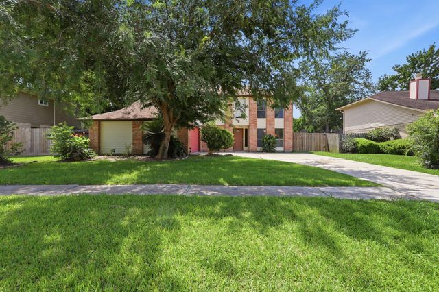 2315 Hampton Road, League City, TX 77573