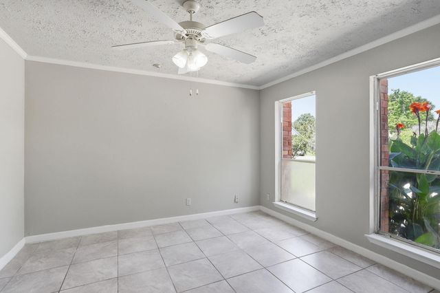 2315 Hampton Road, League City, TX 77573