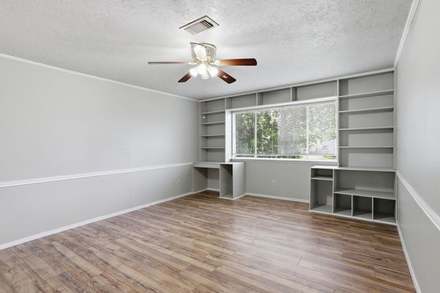 2315 Hampton Road, League City, TX 77573