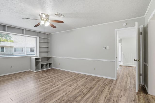 2315 Hampton Road, League City, TX 77573