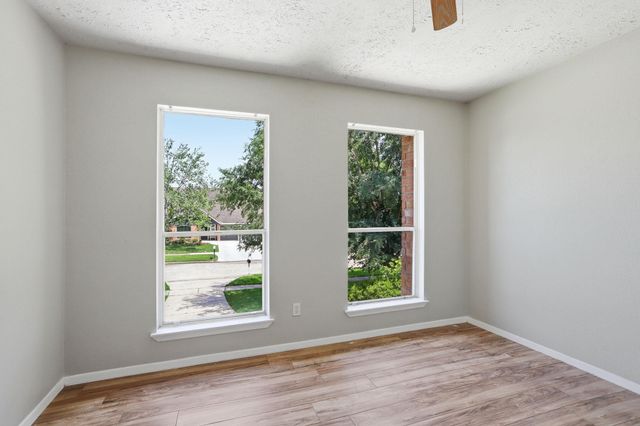 2315 Hampton Road, League City, TX 77573