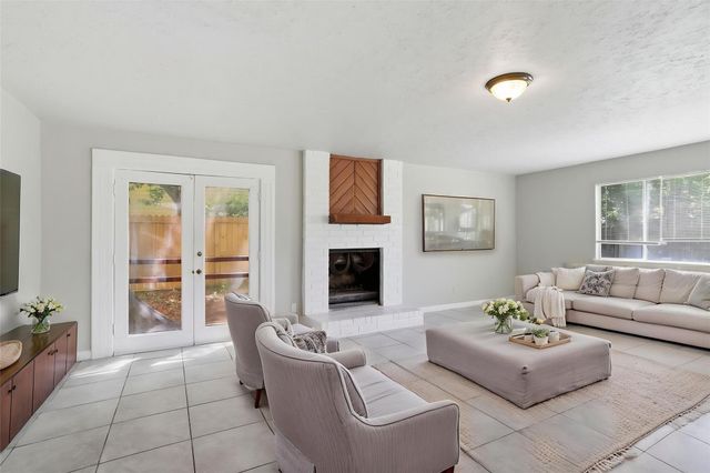 2315 Hampton Road, League City, TX 77573