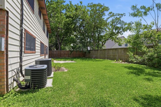 2315 Hampton Road, League City, TX 77573