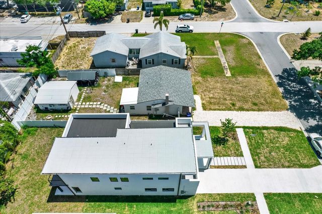 2521 18TH AVENUE N, St Petersburg, FL 33713