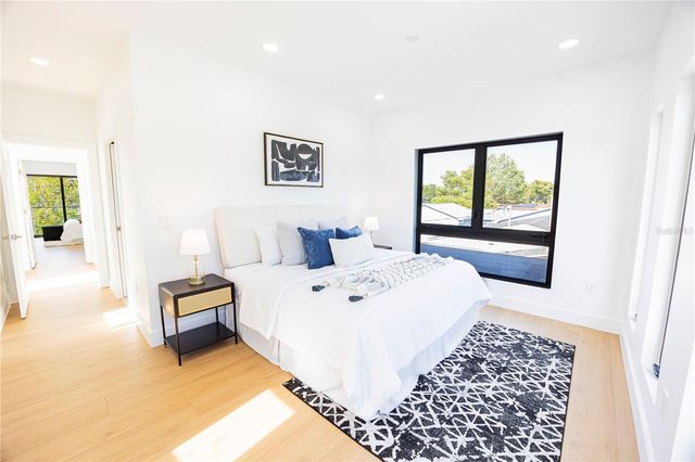 2521 18TH AVENUE N, St Petersburg, FL 33713