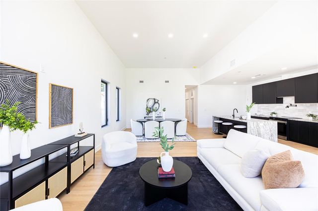 2521 18TH AVENUE N, St Petersburg, FL 33713