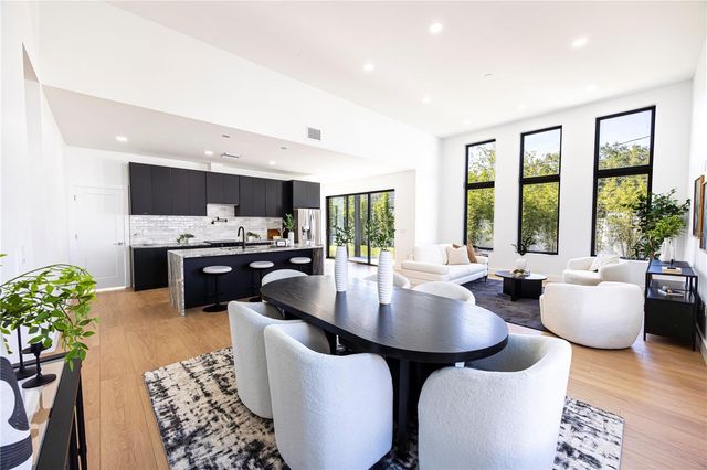 2521 18TH AVENUE N, St Petersburg, FL 33713