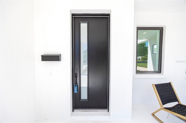 2521 18TH AVENUE N, St Petersburg, FL 33713