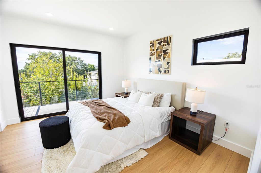 Image 28 of property listing at 2521 18TH AVENUE N, St Petersburg, FL 33713