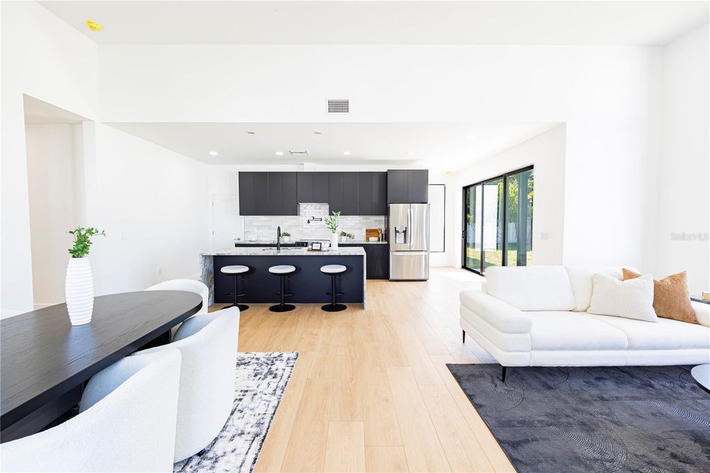 Image 55 of property listing at 2521 18TH AVENUE N, St Petersburg, FL 33713