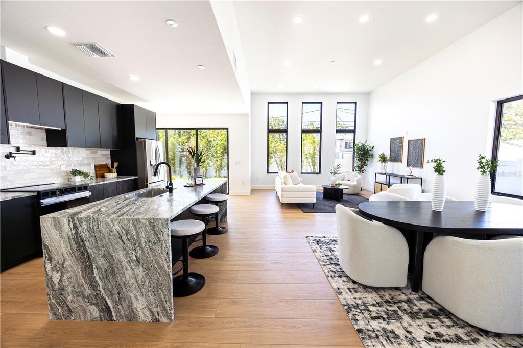 Image 58 of property listing at 2521 18TH AVENUE N, St Petersburg, FL 33713