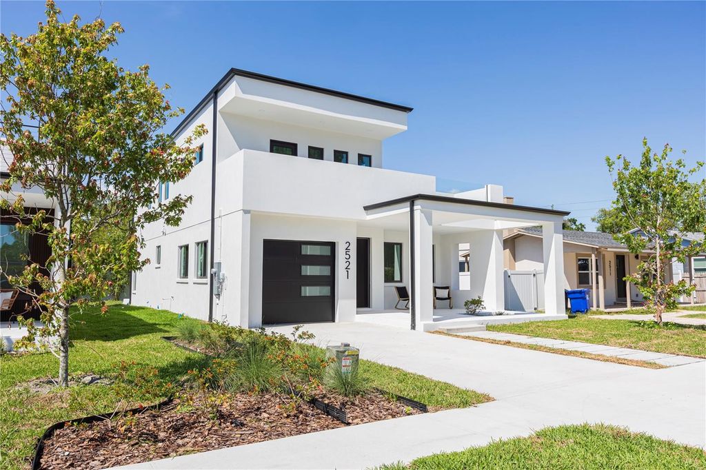 Image 74 of property listing at 2521 18TH AVENUE N, St Petersburg, FL 33713