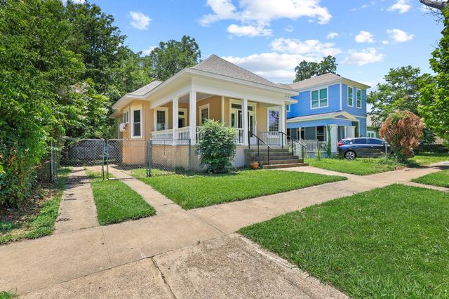 614 W Owings Street, Denison, TX 75020