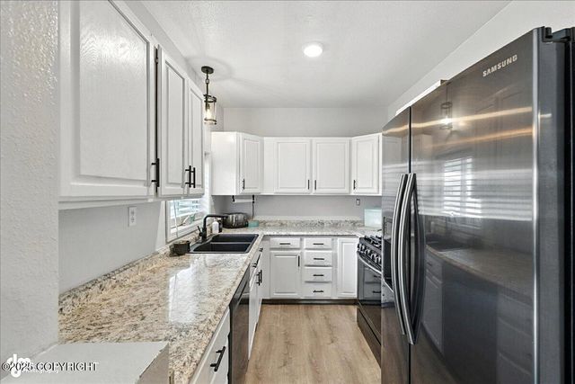 385 W Riverview Avenue, Soldotna, AK 99669