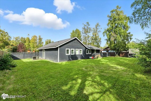 385 W Riverview Avenue, Soldotna, AK 99669
